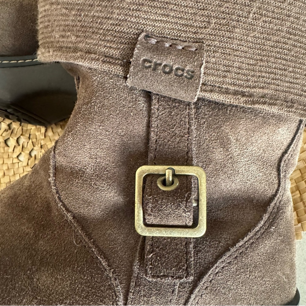 Womens Crocs 11554 Cobbler Brown Leather Suede Fold Over Ankle Boots Size 9 - Picture 3 of 7